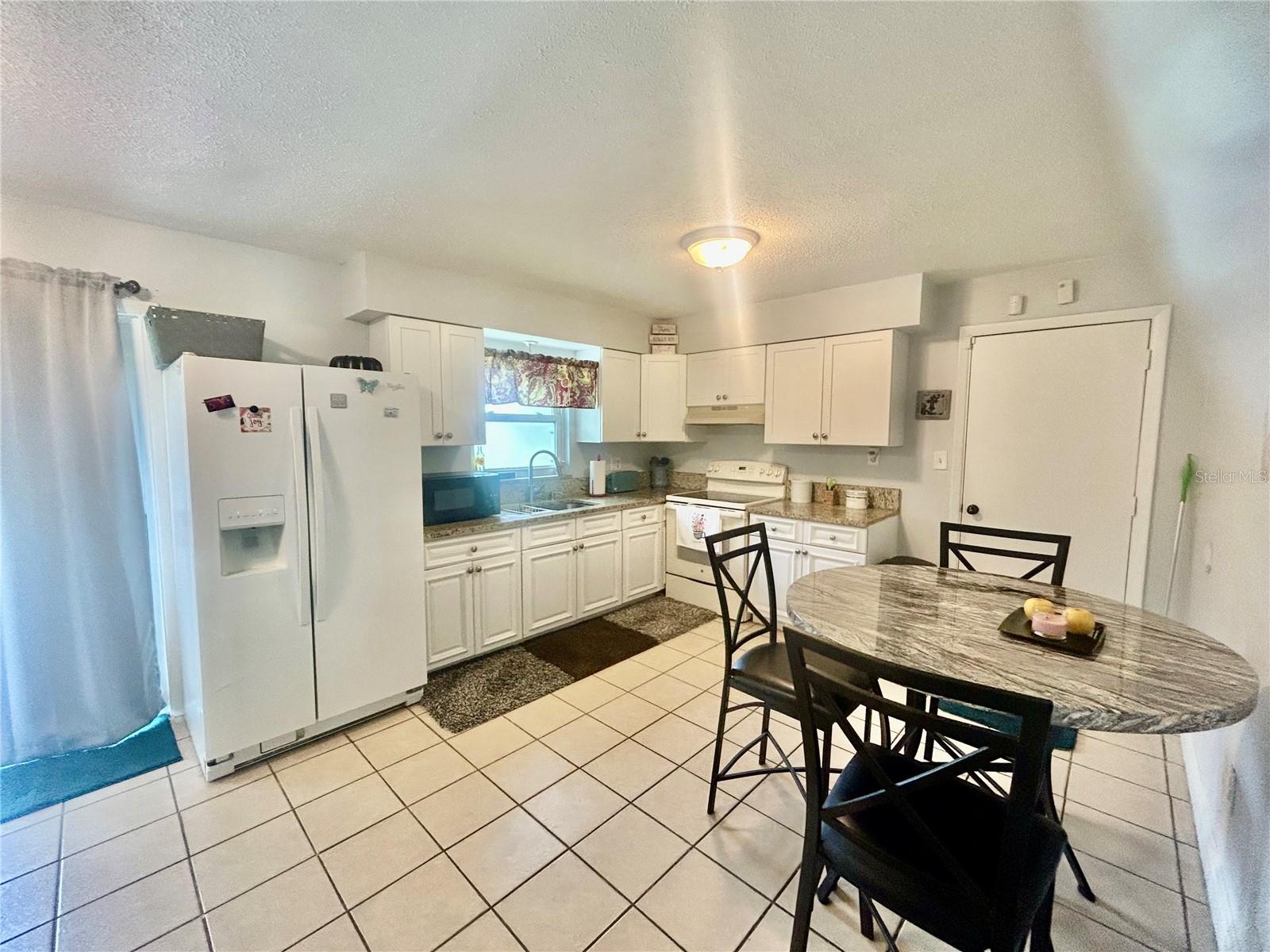 Image 3 of 23 For 3470 16th Avenue