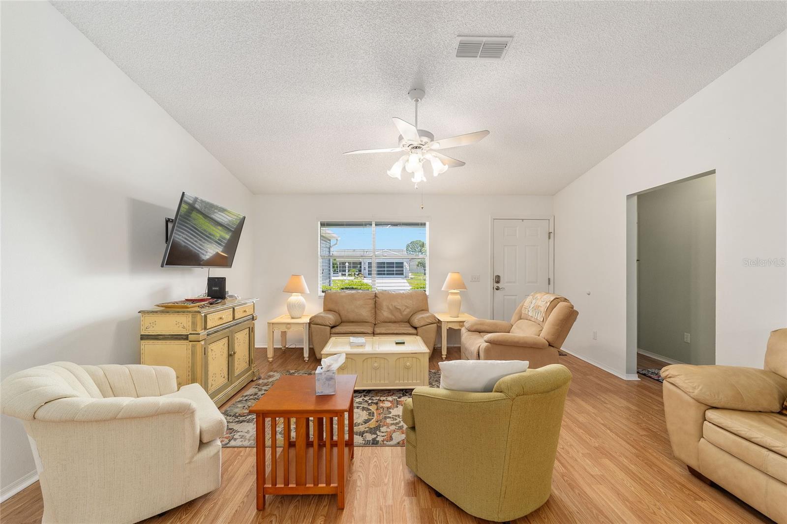 Image 11 of 43 For 435 Santa Clara Circle