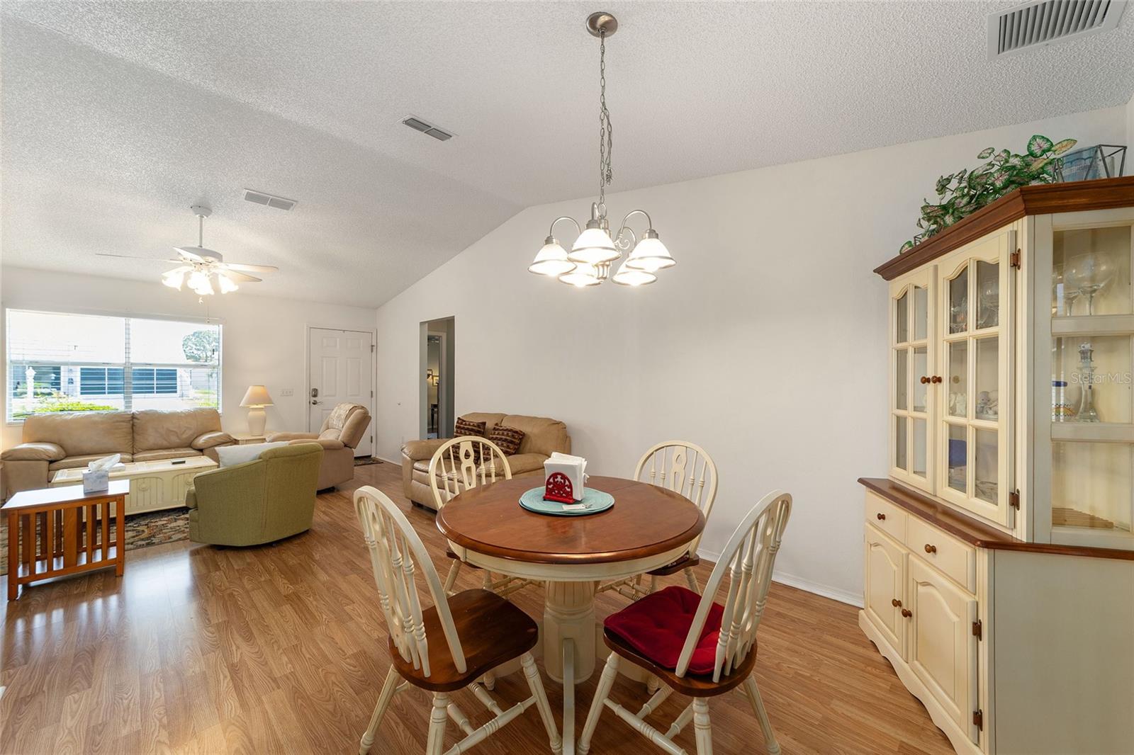 Image 16 of 43 For 435 Santa Clara Circle