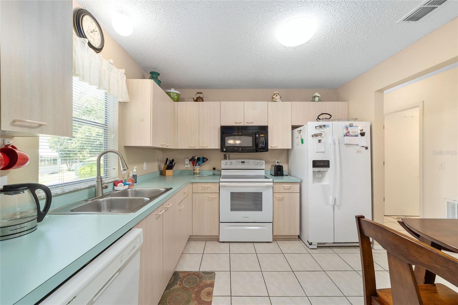 Image 17 of 43 For 435 Santa Clara Circle