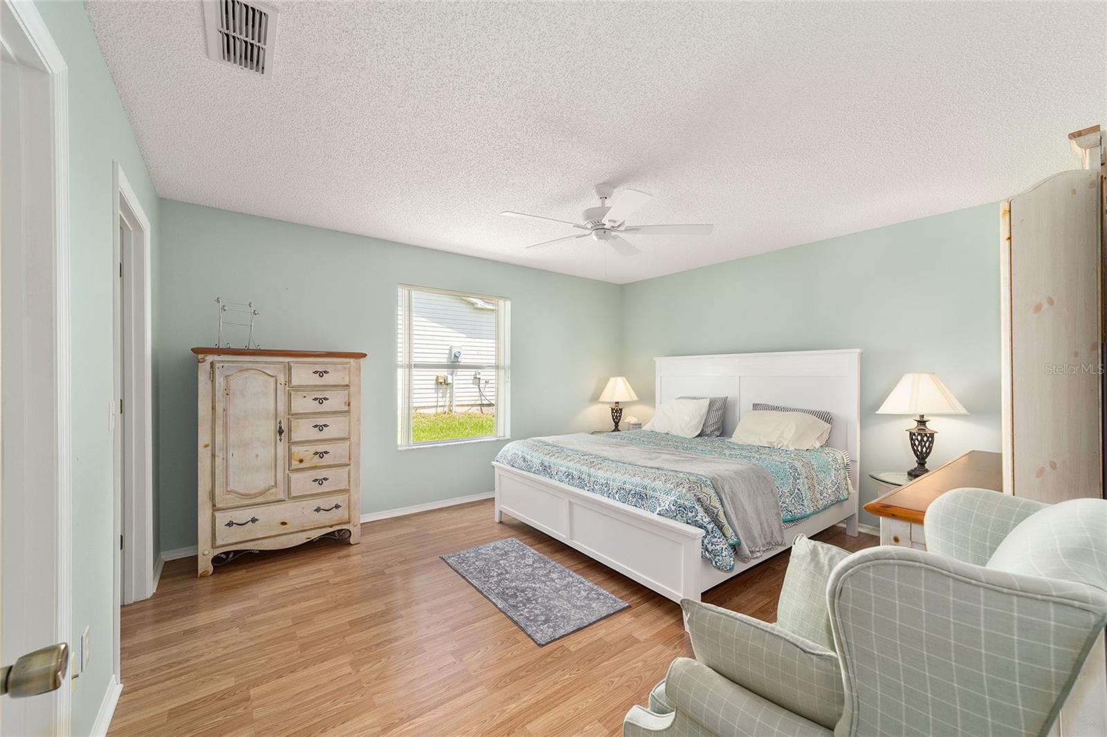 Image 22 of 43 For 435 Santa Clara Circle