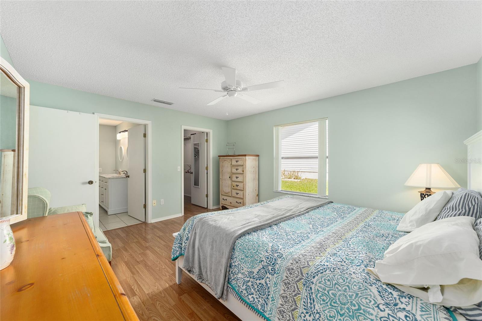 Image 24 of 43 For 435 Santa Clara Circle