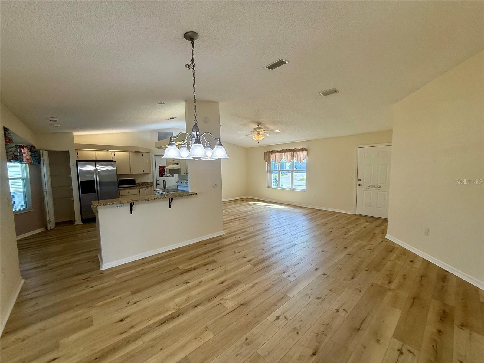 Image 13 of 40 For 8287 116th St Street