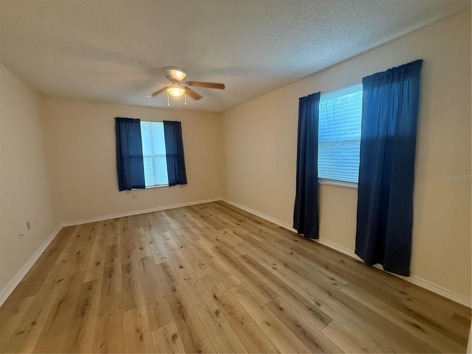 Image 17 of 40 For 8287 116th St Street