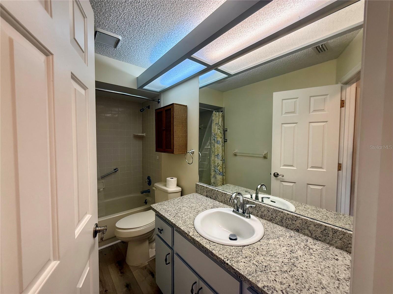 Image 24 of 40 For 8287 116th St Street