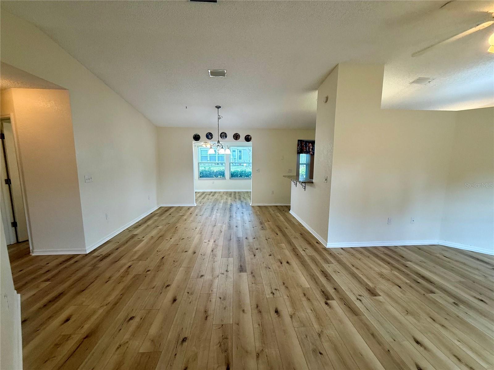 Image 4 of 40 For 8287 116th St Street