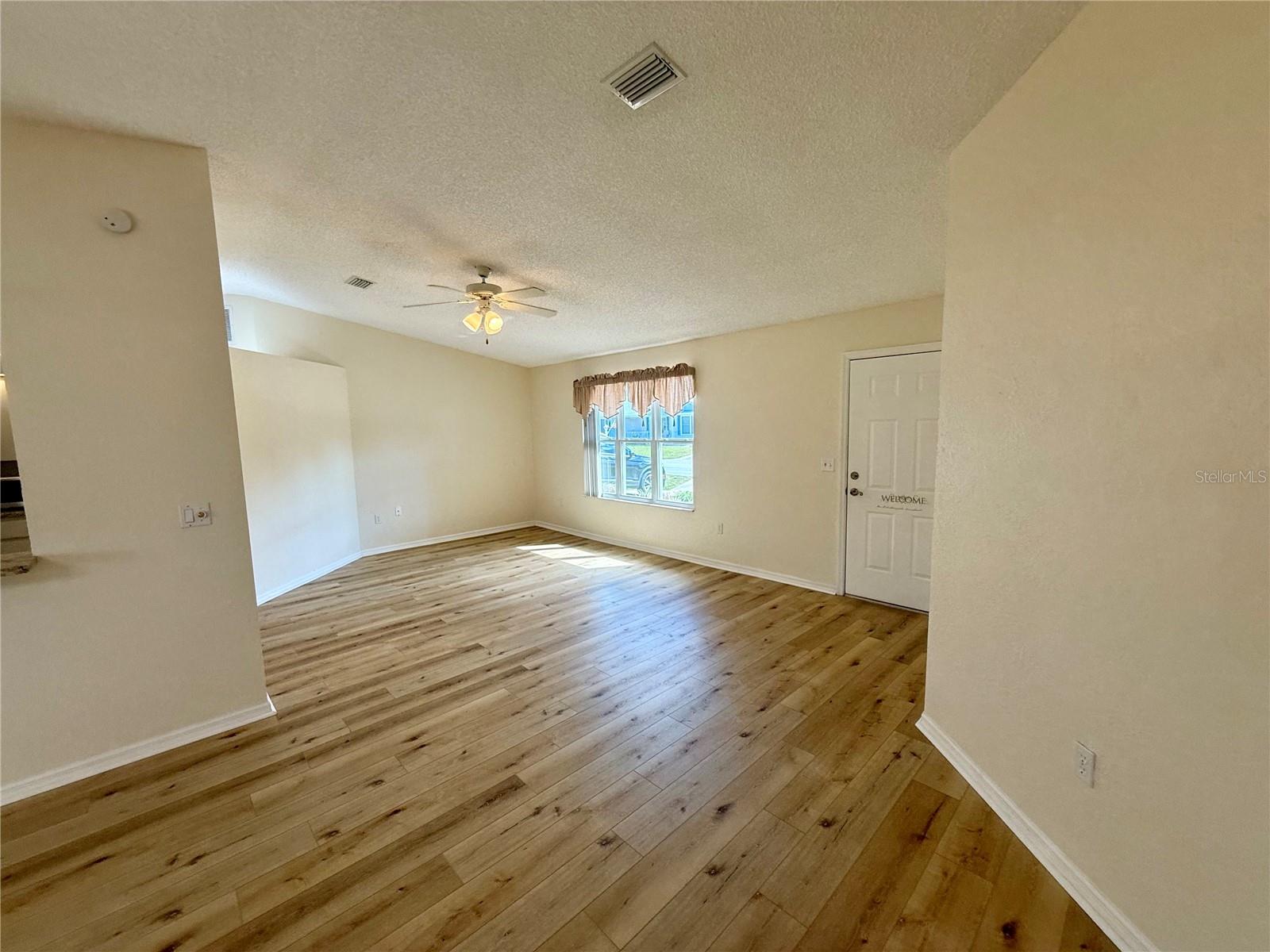 Image 6 of 40 For 8287 116th St Street