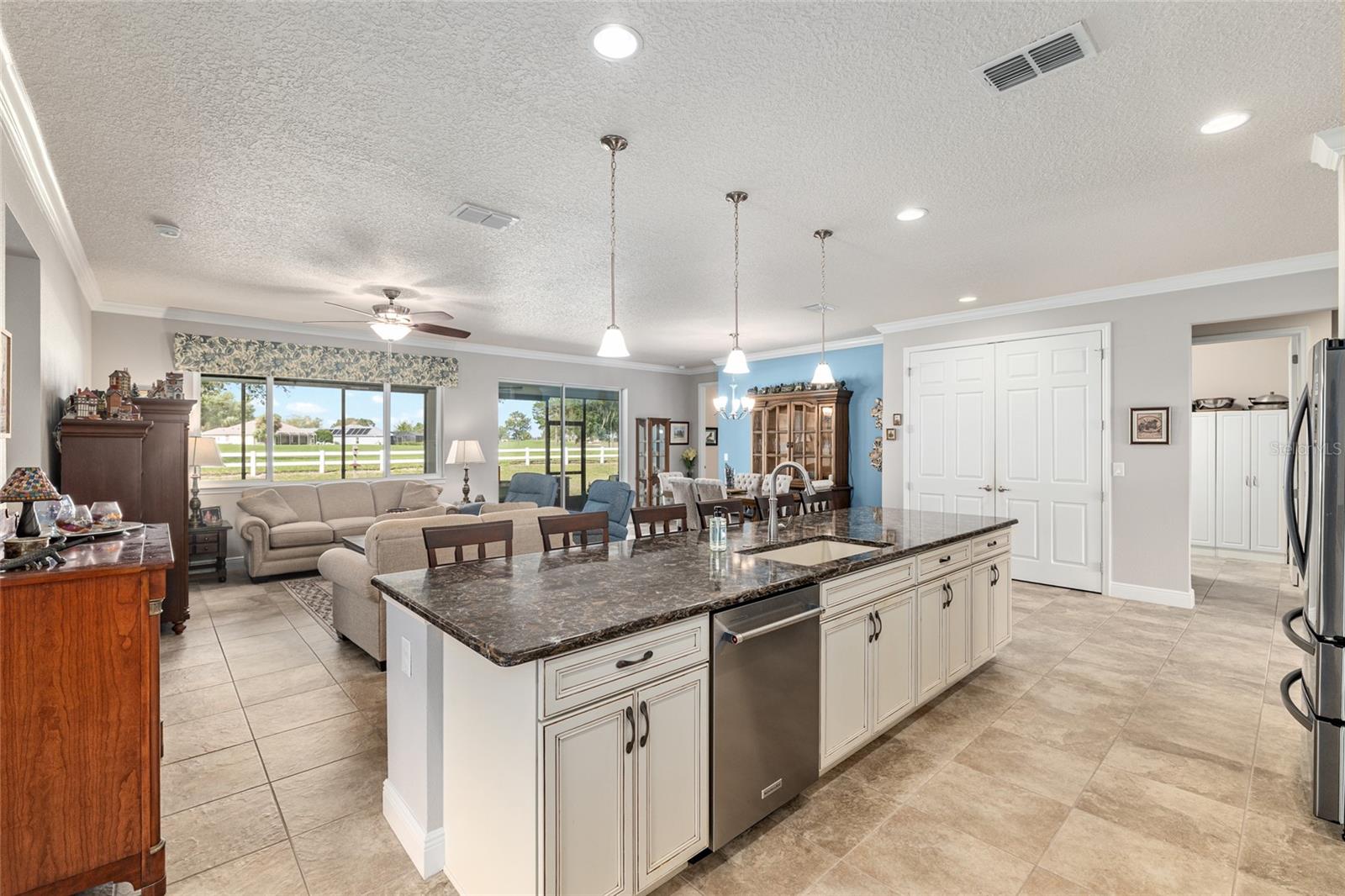 Image 22 of 66 For 8703 94th Circle