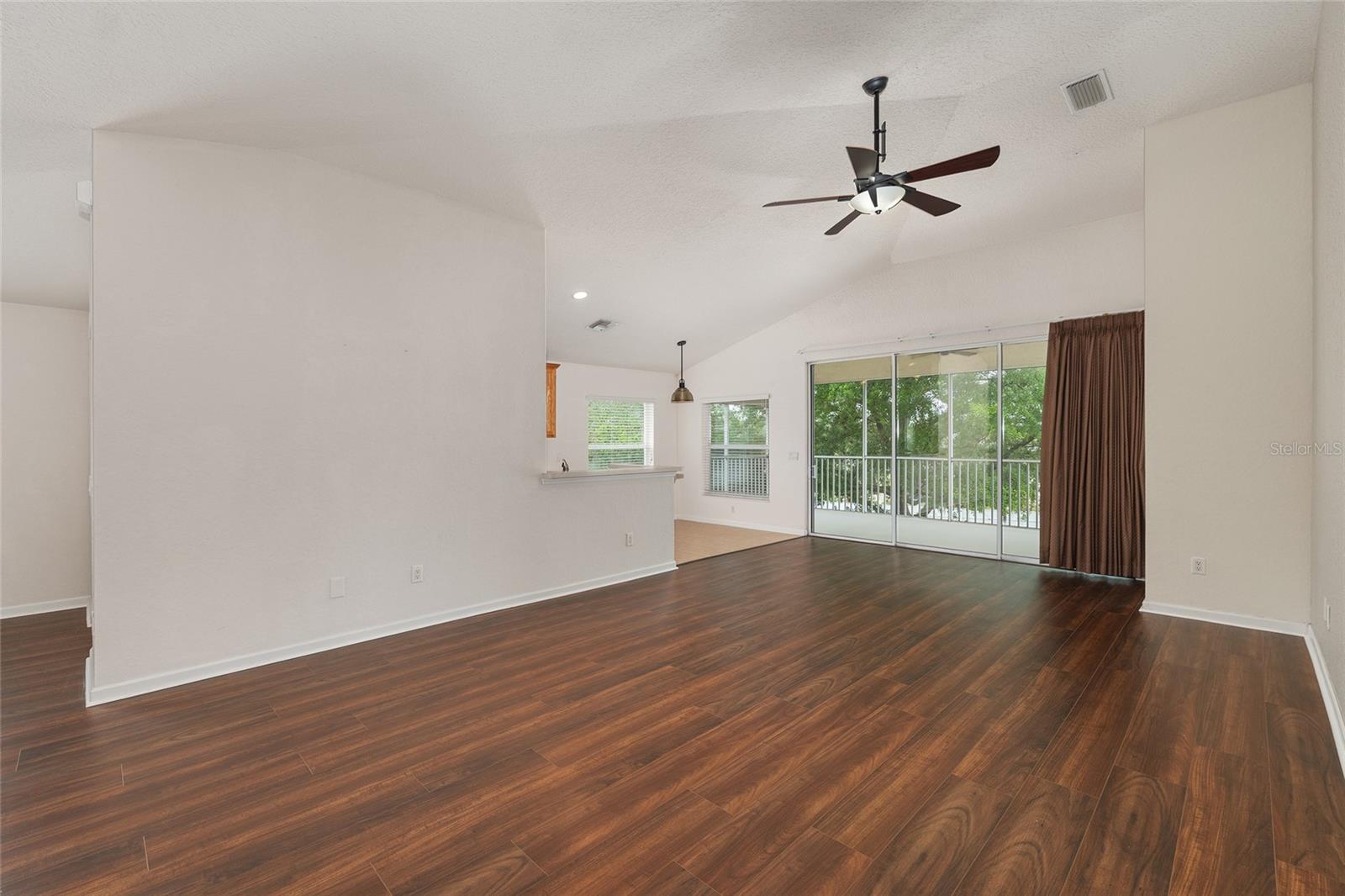 Image 16 of 51 For 4570 52nd Circle 102