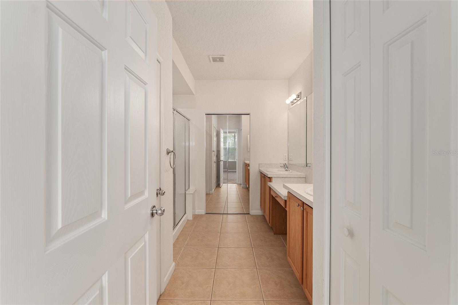 Image 32 of 51 For 4570 52nd Circle 102