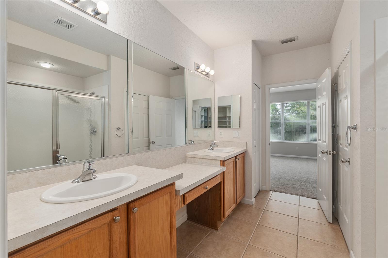 Image 34 of 51 For 4570 52nd Circle 102