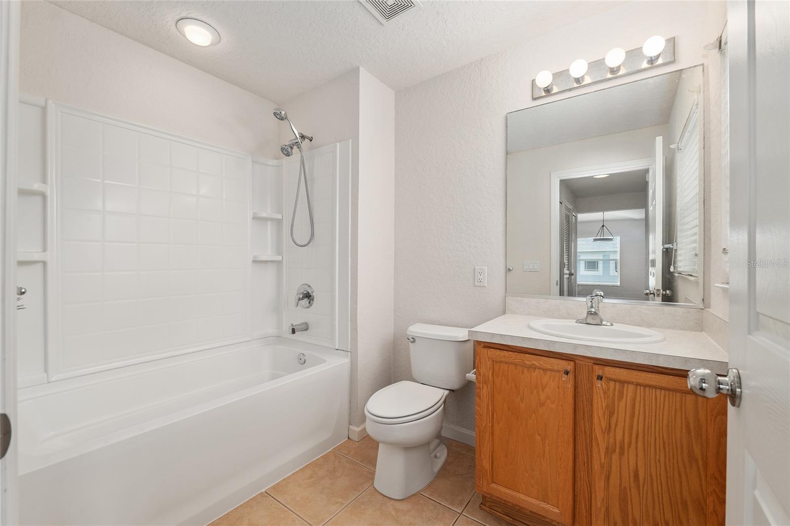 Image 43 of 51 For 4570 52nd Circle 102