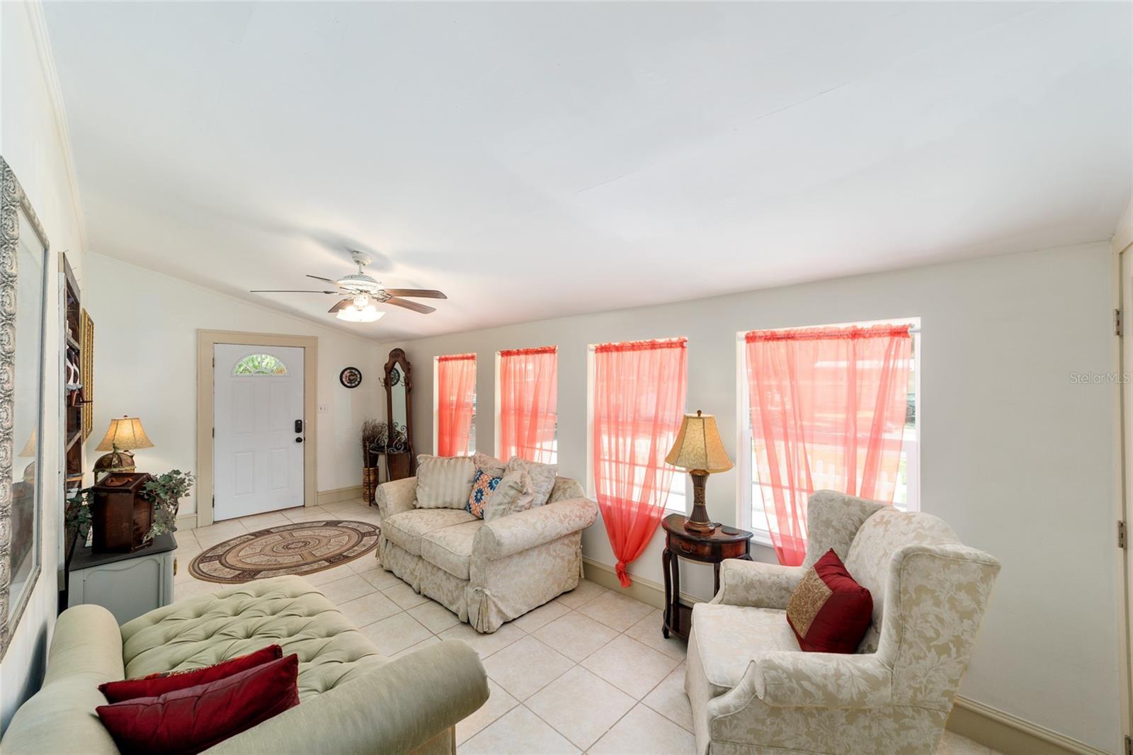 Image 20 of 51 For 20693 Walnut Street