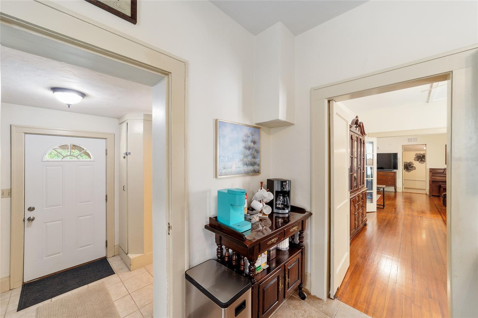 Image 30 of 51 For 20693 Walnut Street