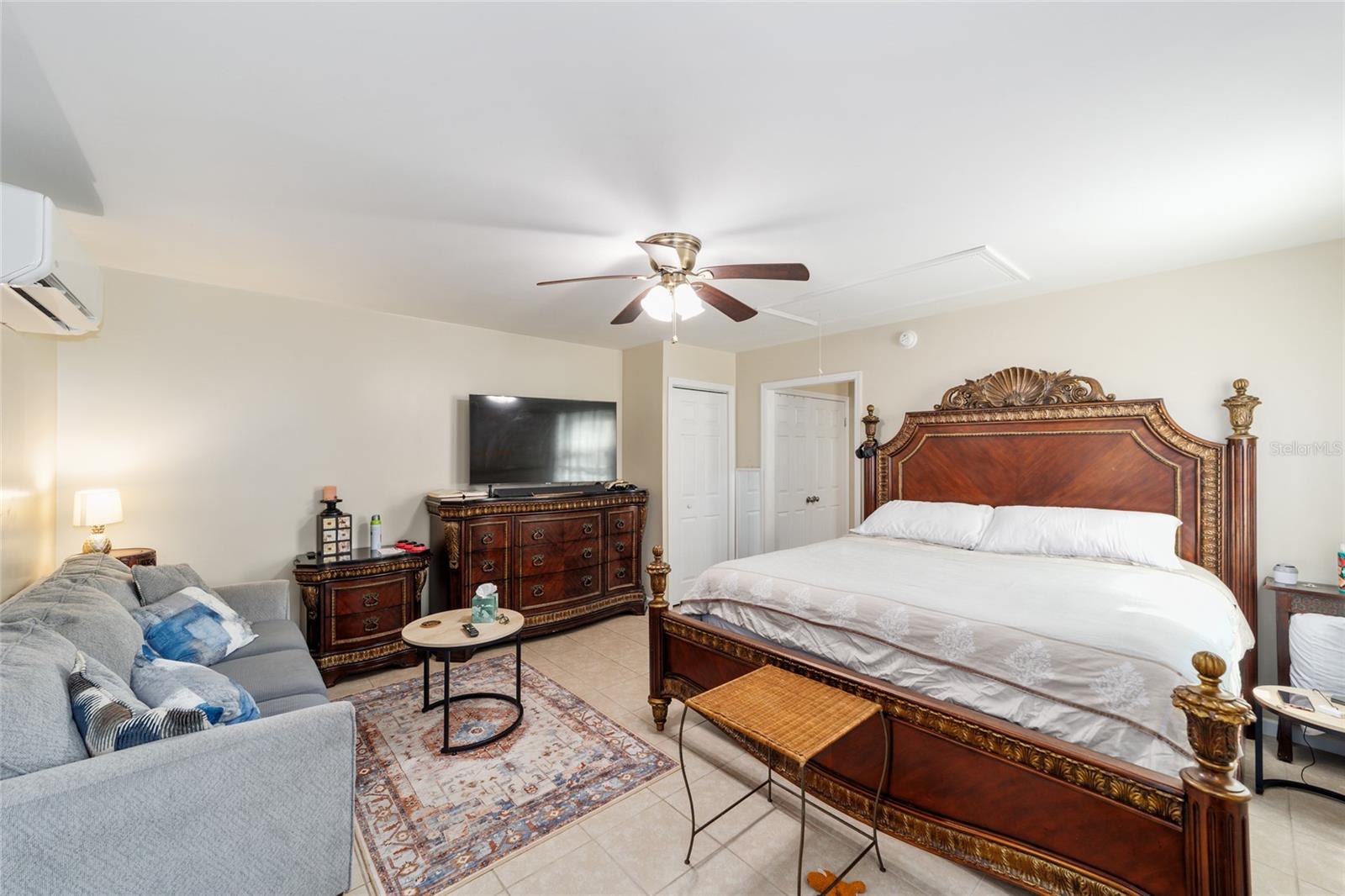 Image 44 of 51 For 20693 Walnut Street