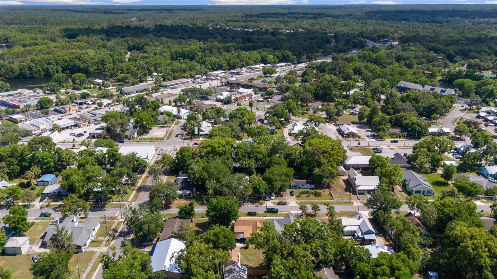 Image 50 of 51 For 20693 Walnut Street