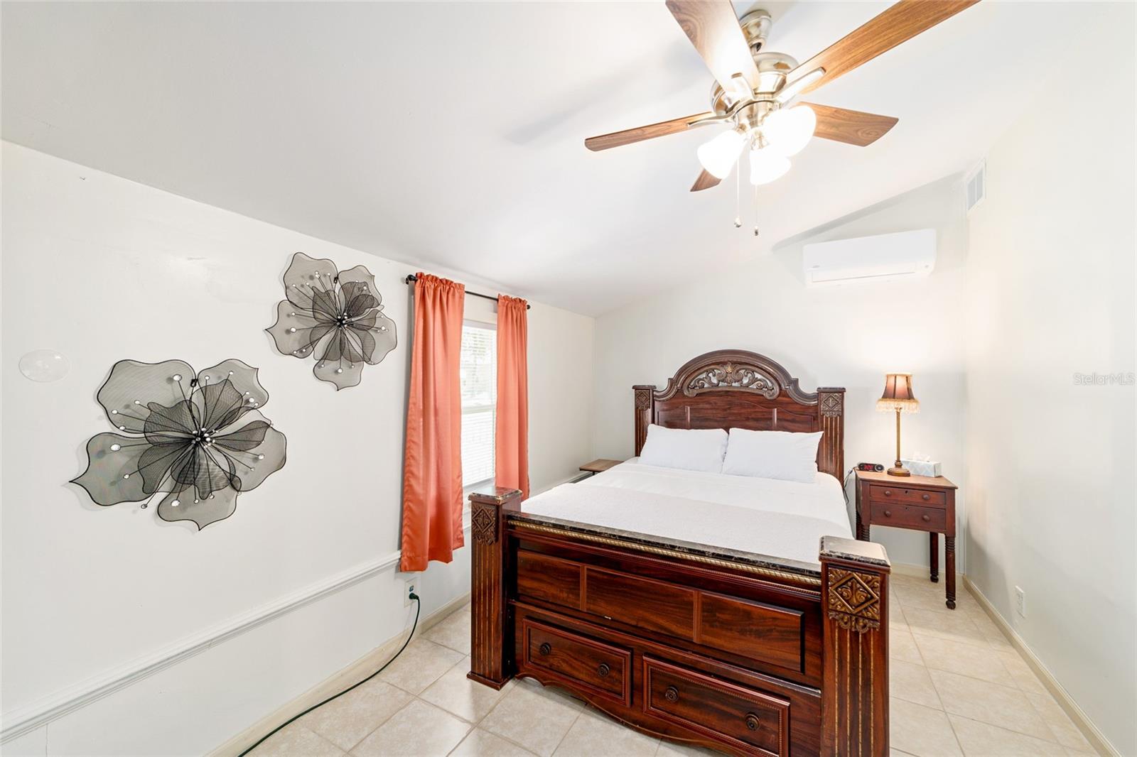 Image 9 of 51 For 20693 Walnut Street