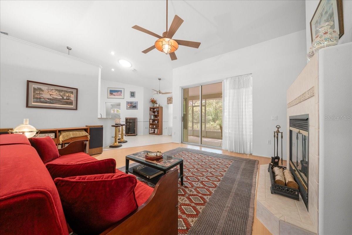 Image 14 of 69 For 8859 Amboy Drive