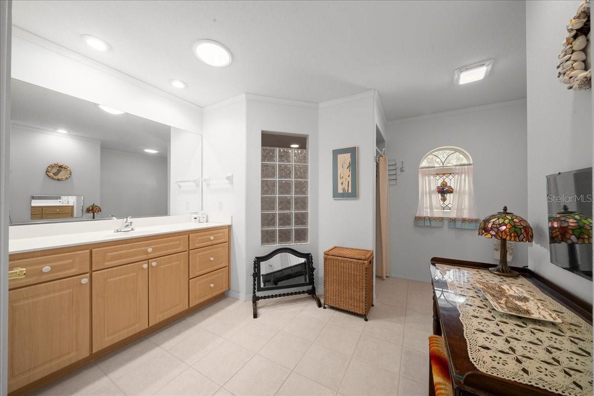 Image 22 of 69 For 8859 Amboy Drive