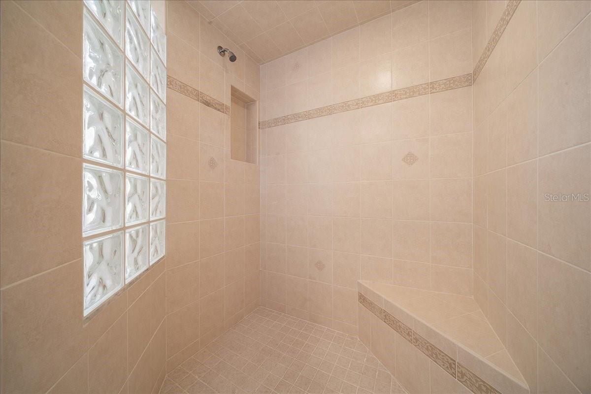 Image 26 of 69 For 8859 Amboy Drive