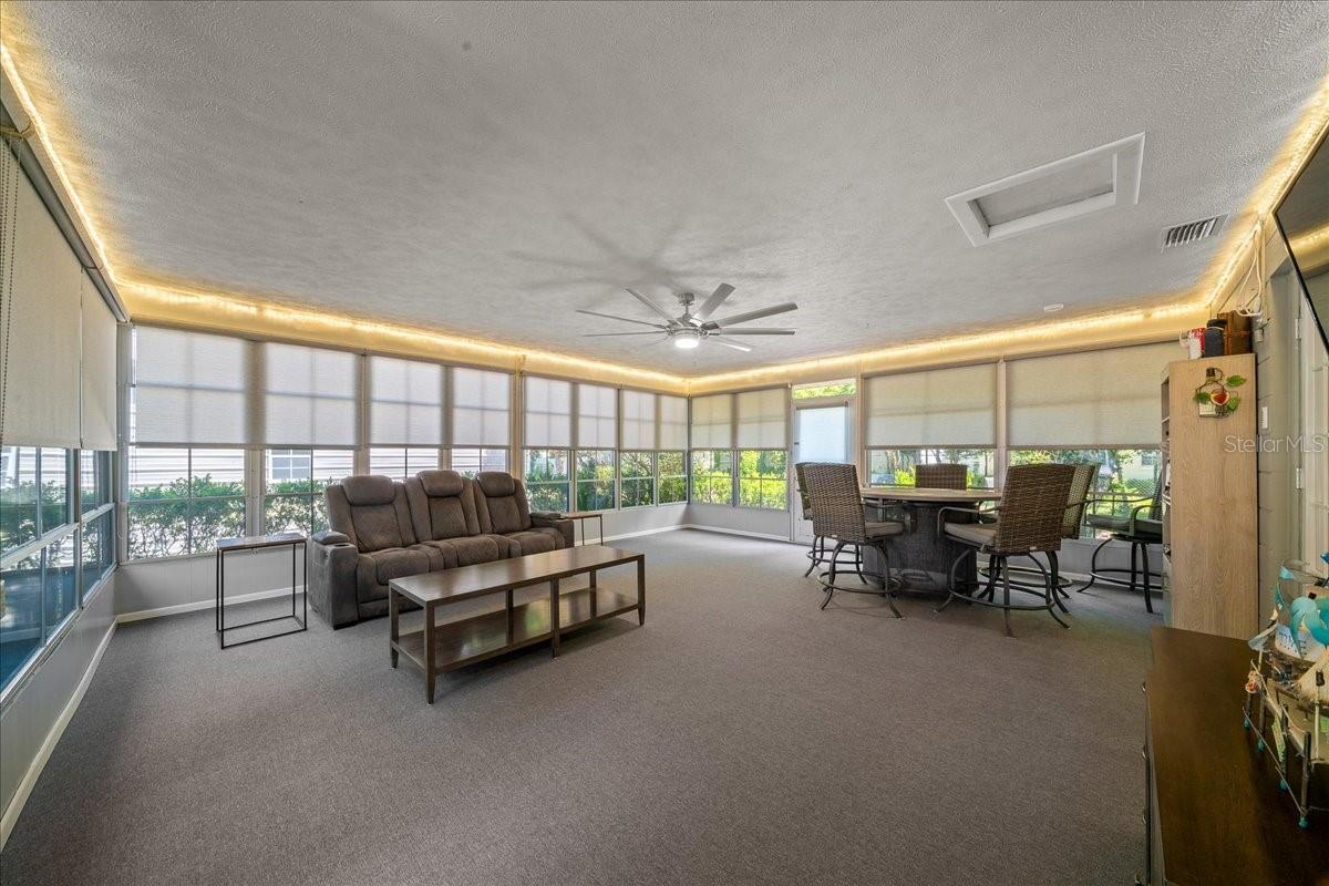 Image 18 of 24 For 4367 11th Street