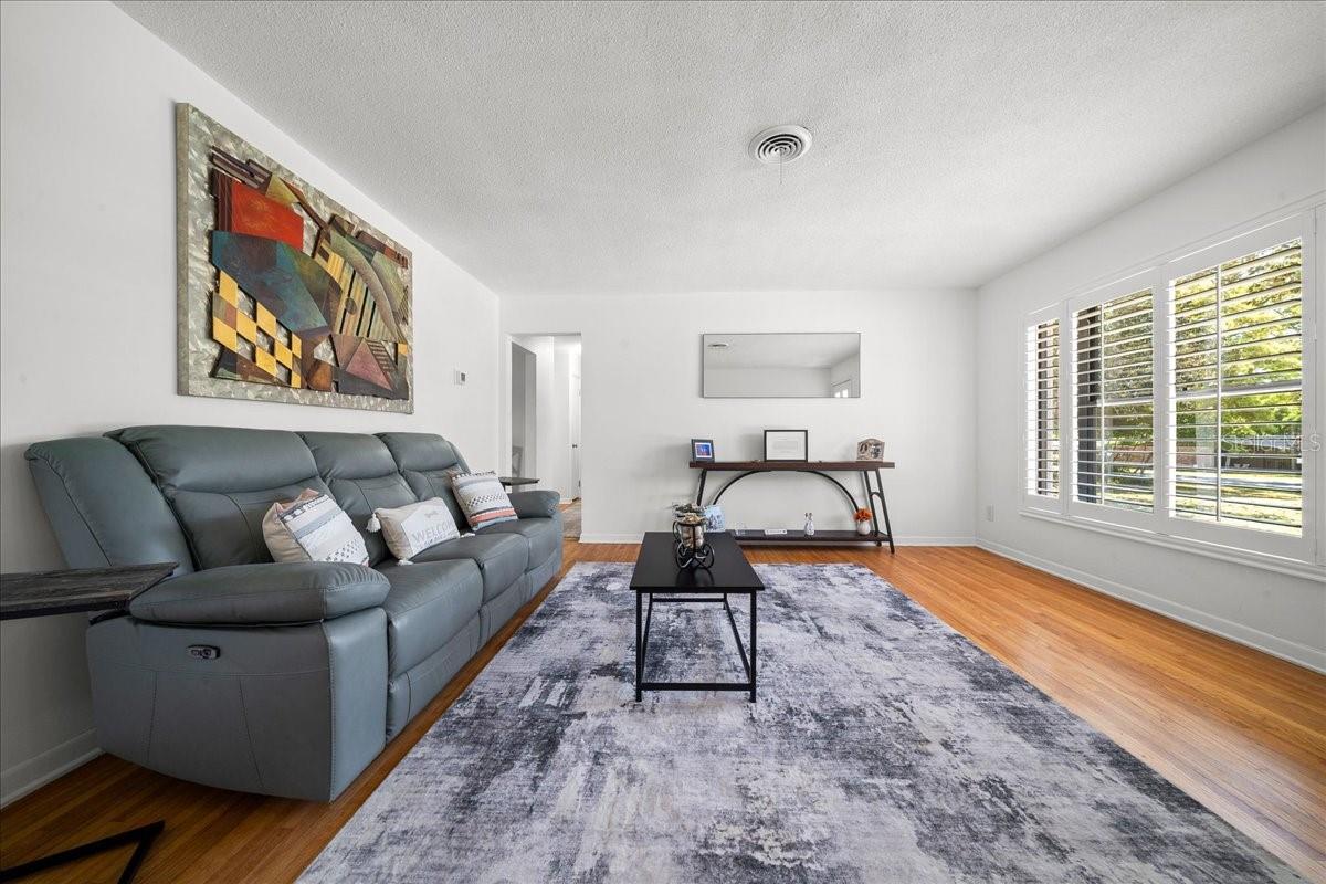 Image 6 of 24 For 4367 11th Street