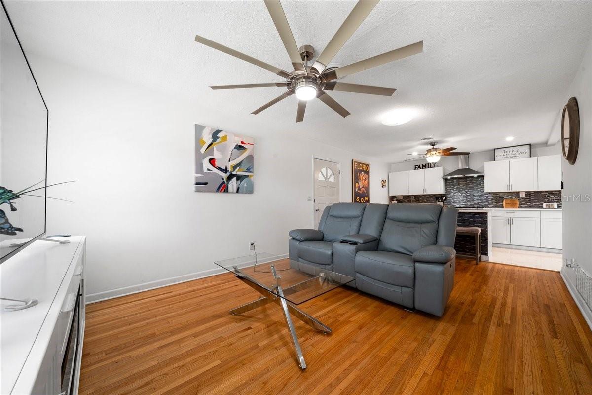 Image 7 of 24 For 4367 11th Street