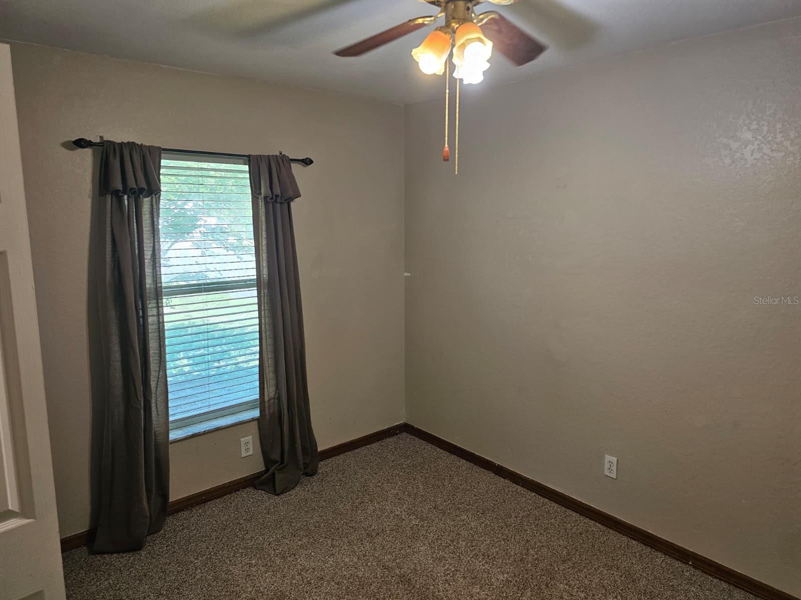 Image 13 of 33 For 11970 74th Terrace