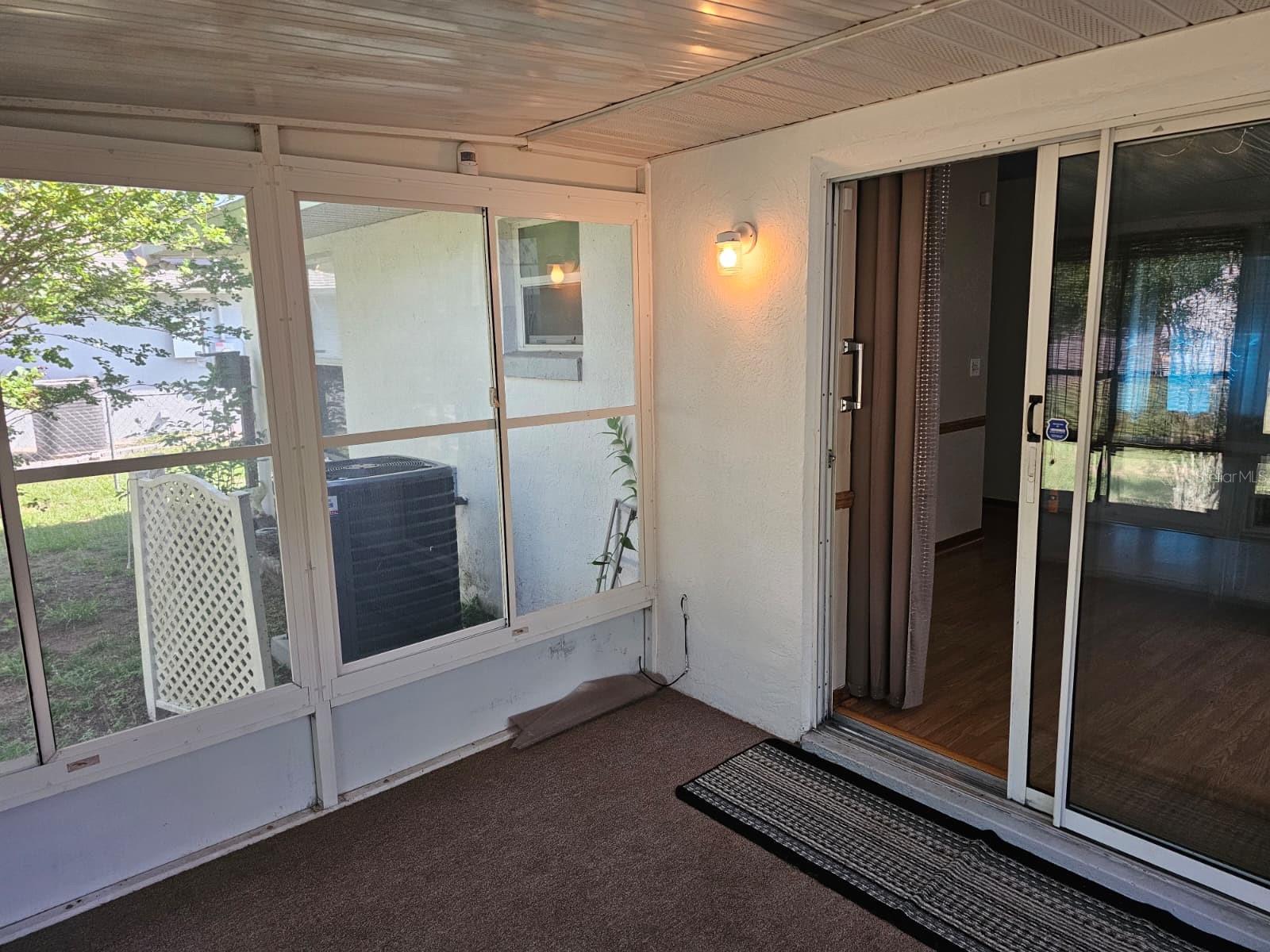 Image 28 of 33 For 11970 74th Terrace