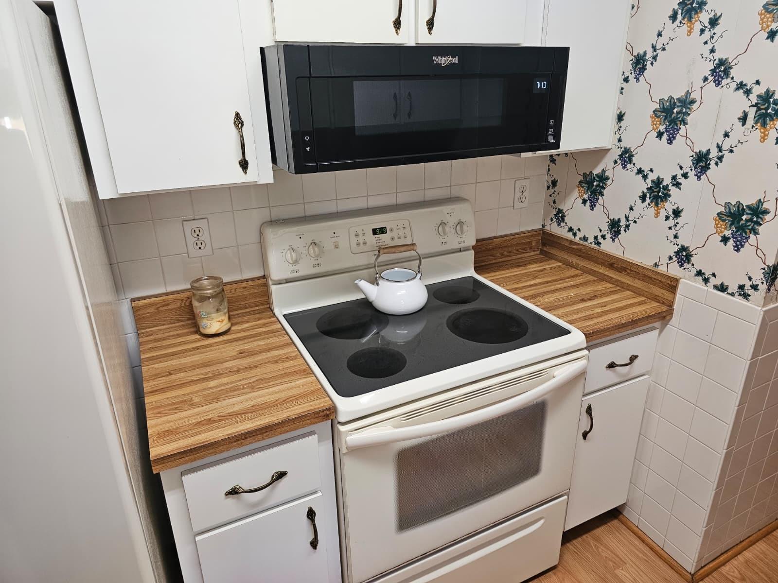 Image 8 of 33 For 11970 74th Terrace