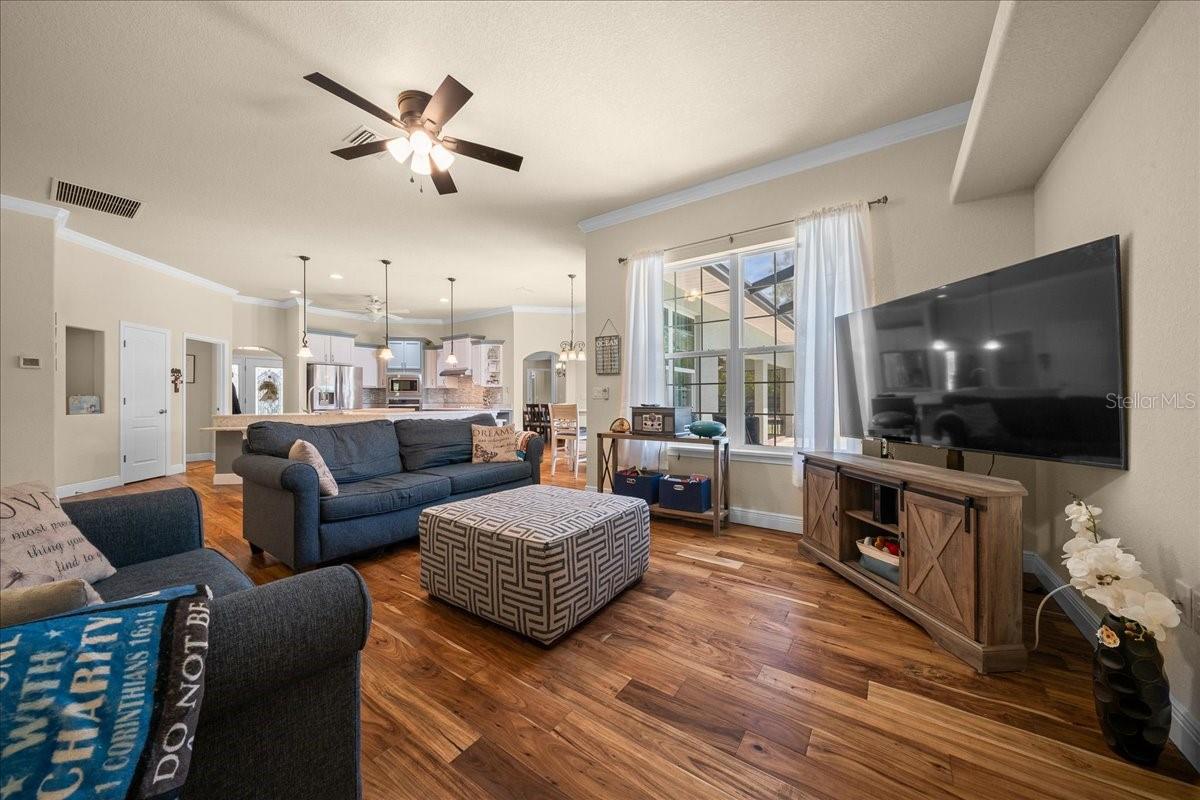 Image 17 of 61 For 5400 Yearling Drive