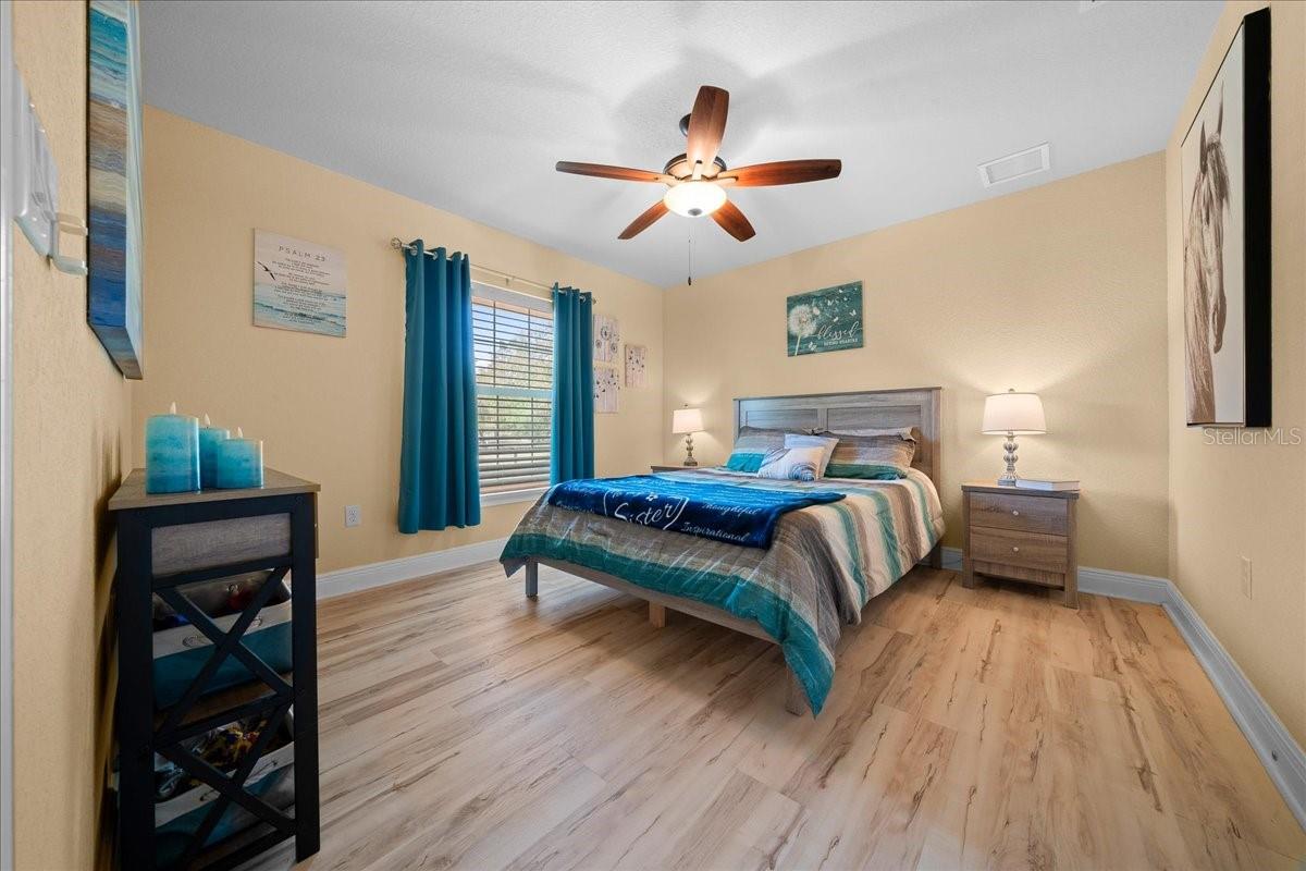 Image 23 of 61 For 5400 Yearling Drive