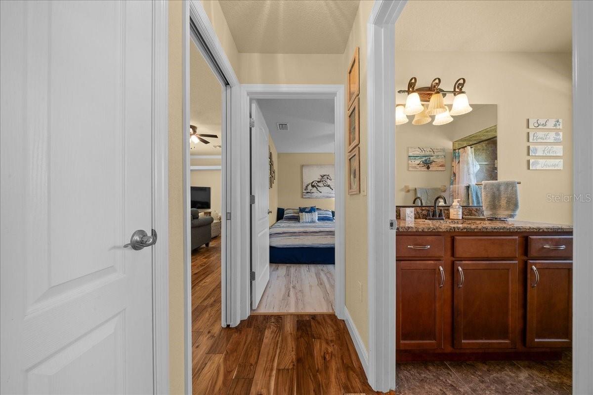 Image 24 of 61 For 5400 Yearling Drive