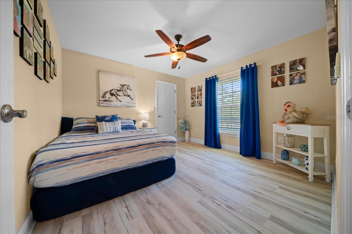 Image 26 of 61 For 5400 Yearling Drive