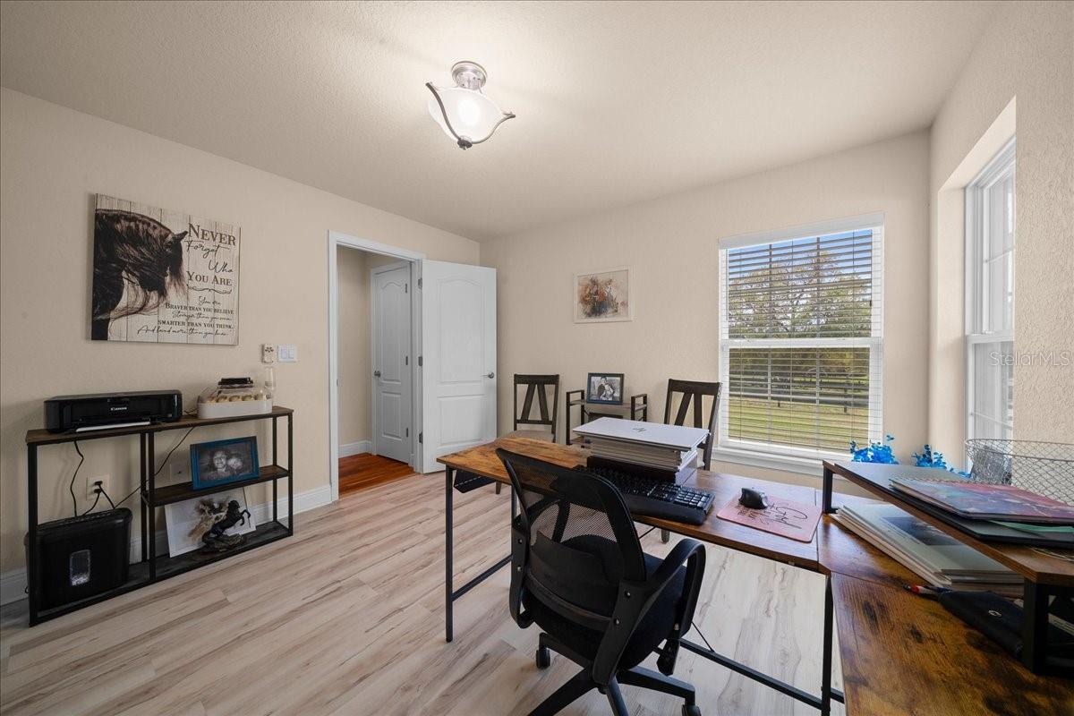 Image 30 of 61 For 5400 Yearling Drive