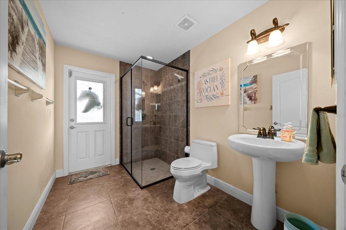 Image 31 of 61 For 5400 Yearling Drive