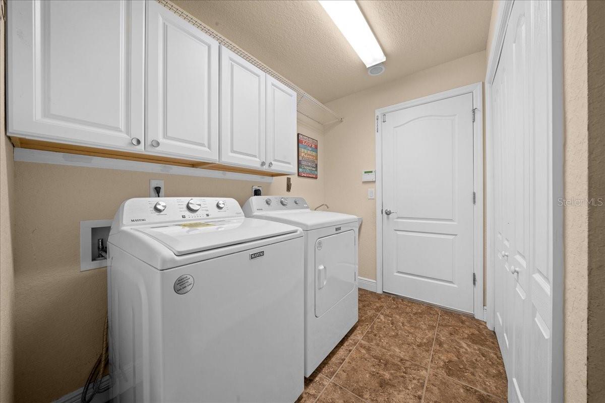 Image 33 of 61 For 5400 Yearling Drive