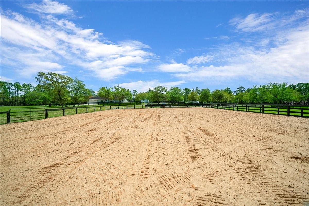 Image 46 of 61 For 5400 Yearling Drive