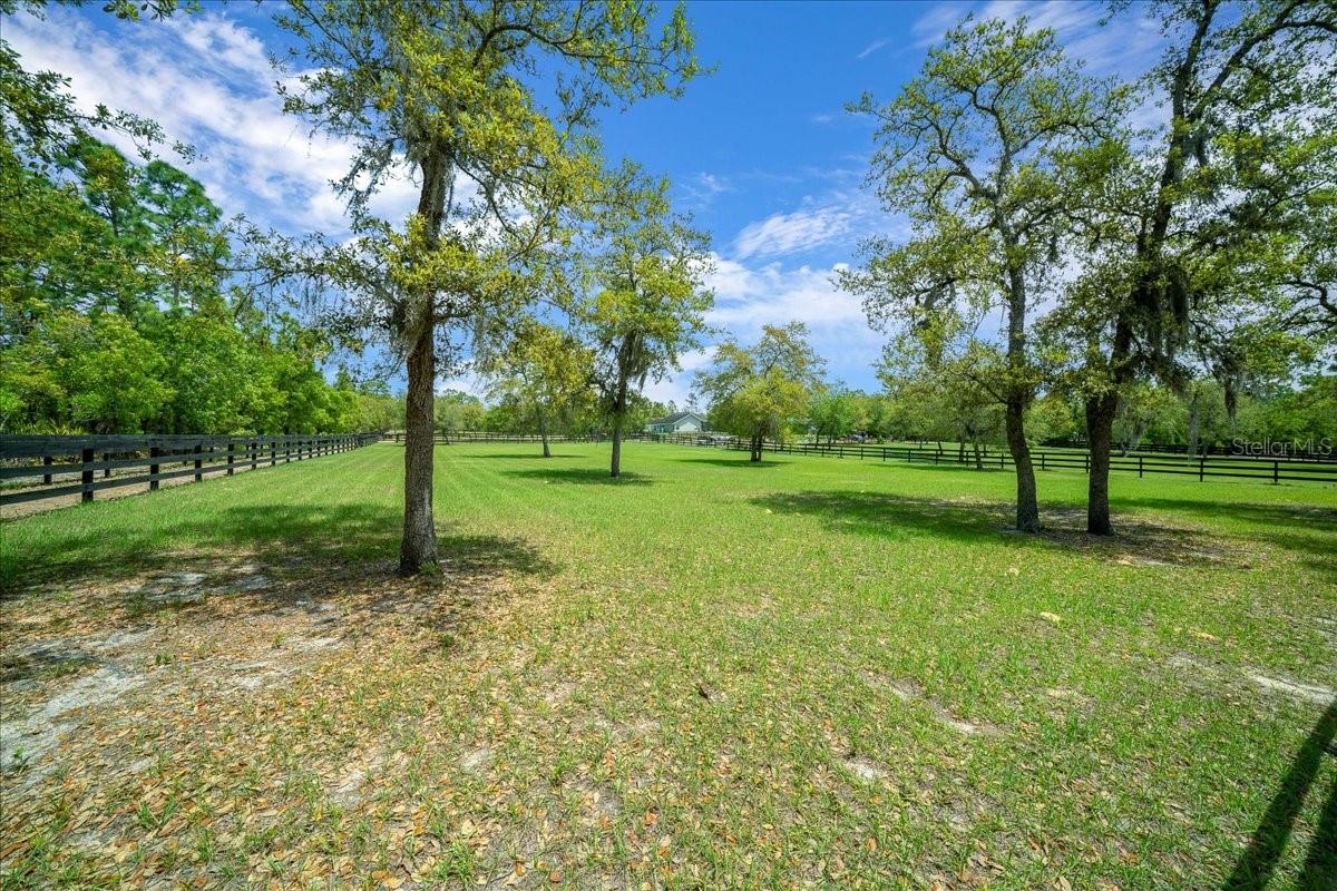 Image 49 of 61 For 5400 Yearling Drive