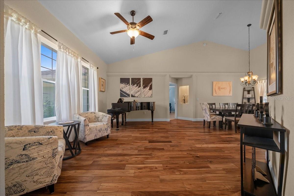 Image 7 of 61 For 5400 Yearling Drive