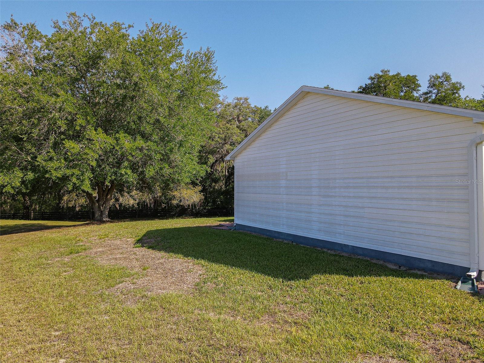 Image 34 of 59 For 16852 96th Chapelwood Circle