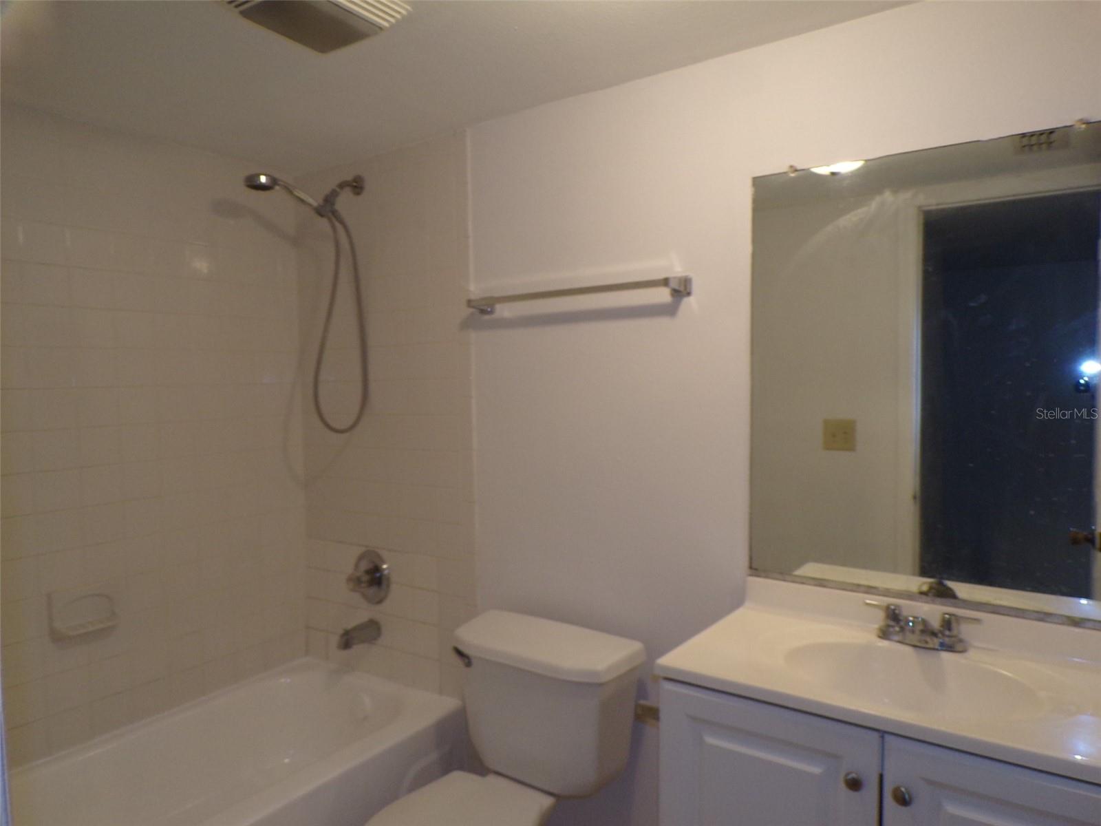 Image 16 of 28 For 4409 Semoran Boulevard 3