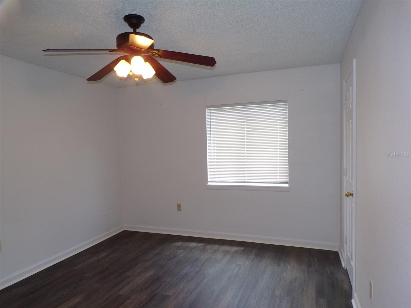 Image 19 of 28 For 4409 Semoran Boulevard 3