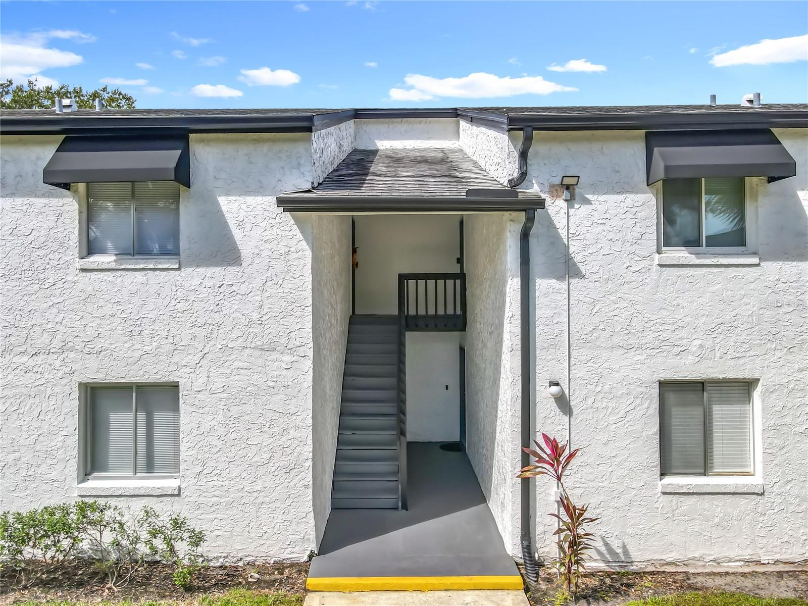 Image 5 of 28 For 4409 Semoran Boulevard 3