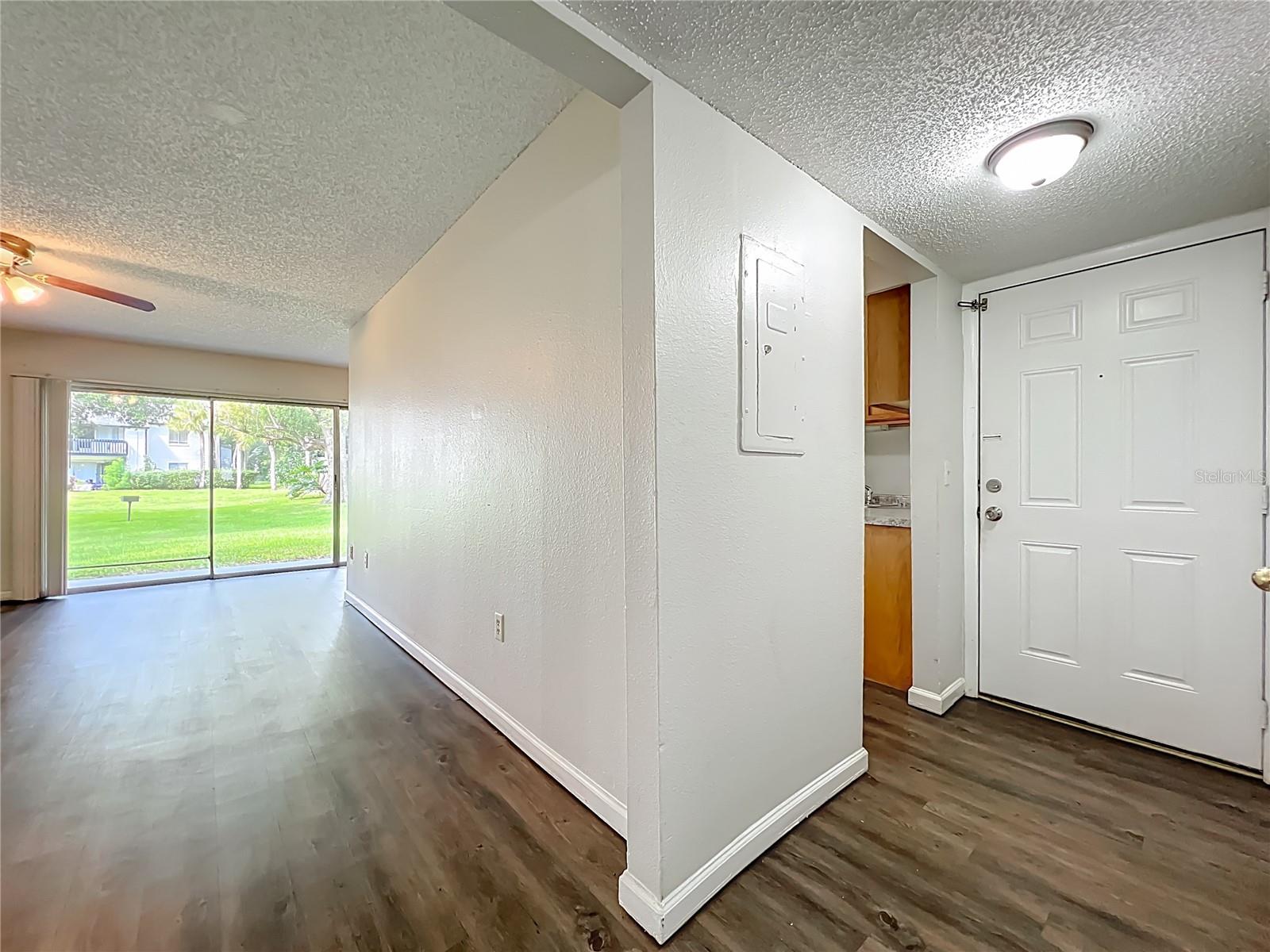 Image 7 of 28 For 4409 Semoran Boulevard 3