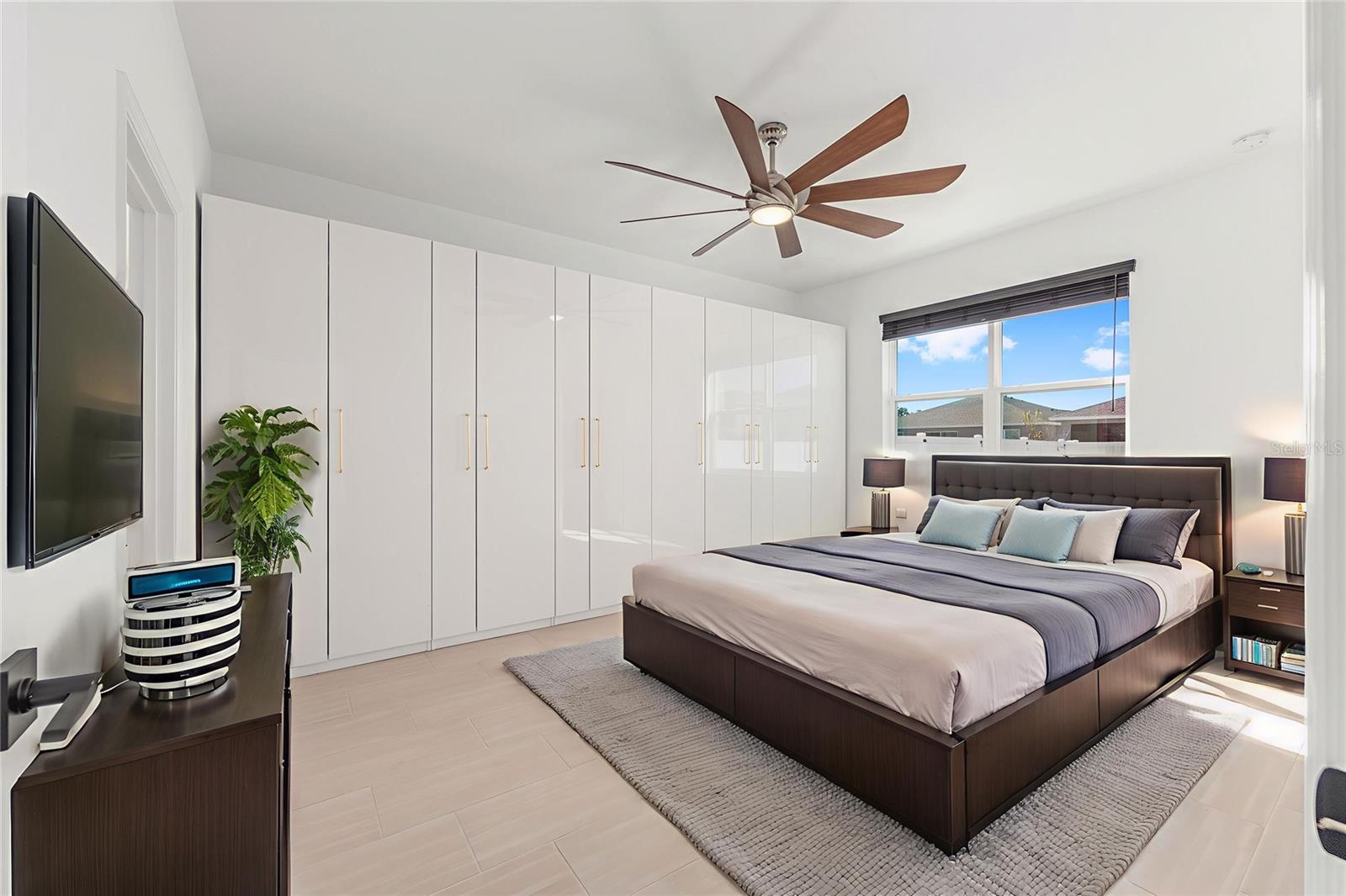 Image 4 of 65 For 6366 77th Avenue