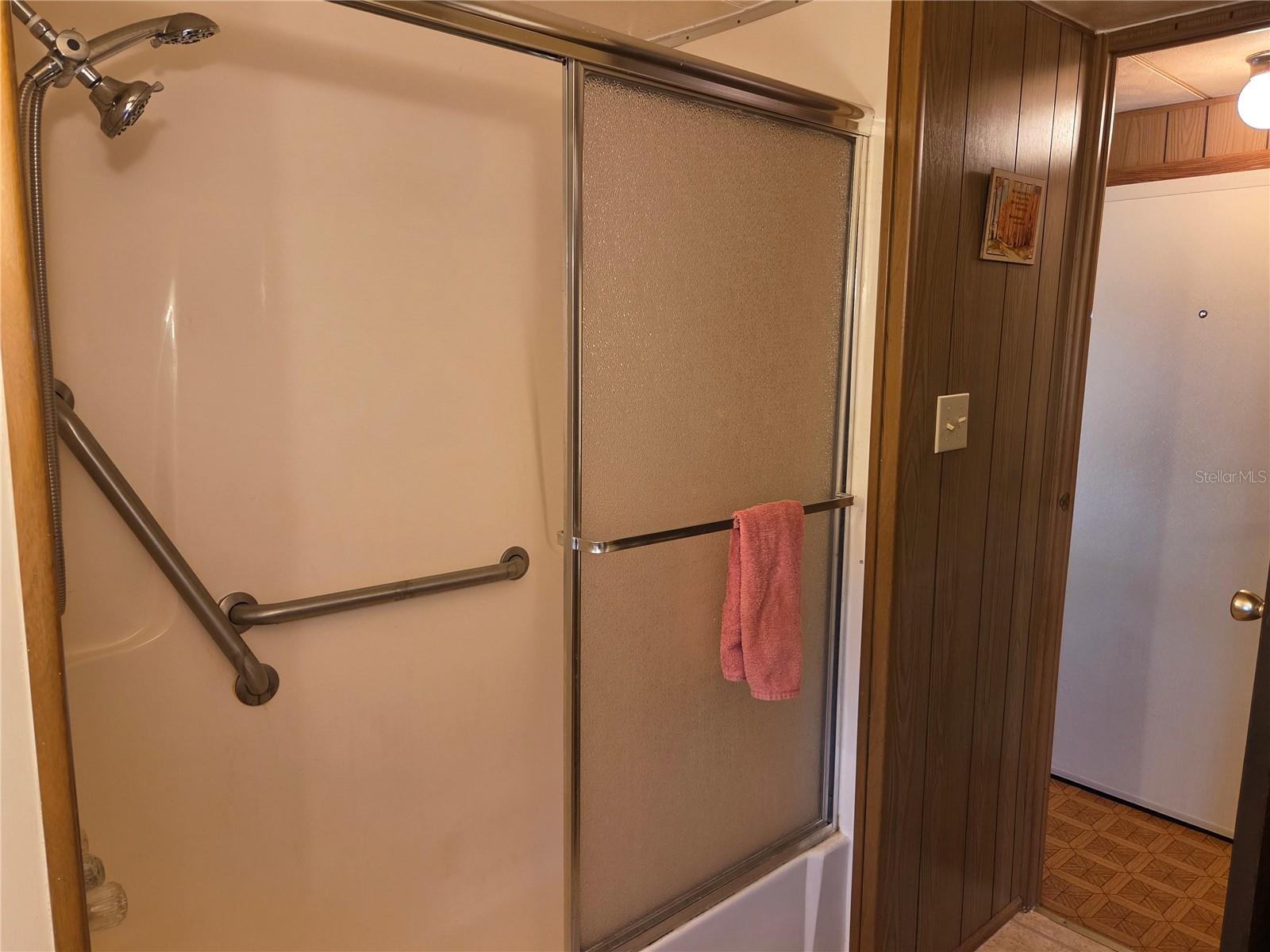 Listing photo id 10 for 17420 36th Lane