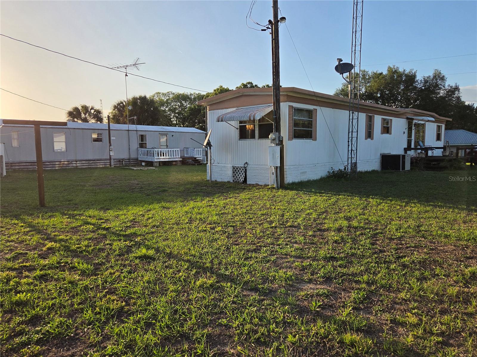 Listing photo id 18 for 17420 36th Lane