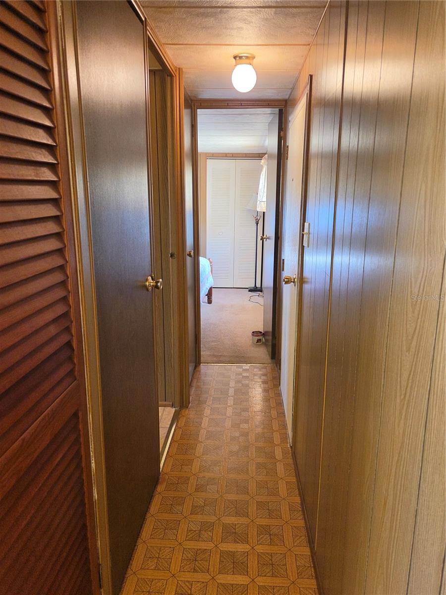 Listing photo id 6 for 17420 36th Lane