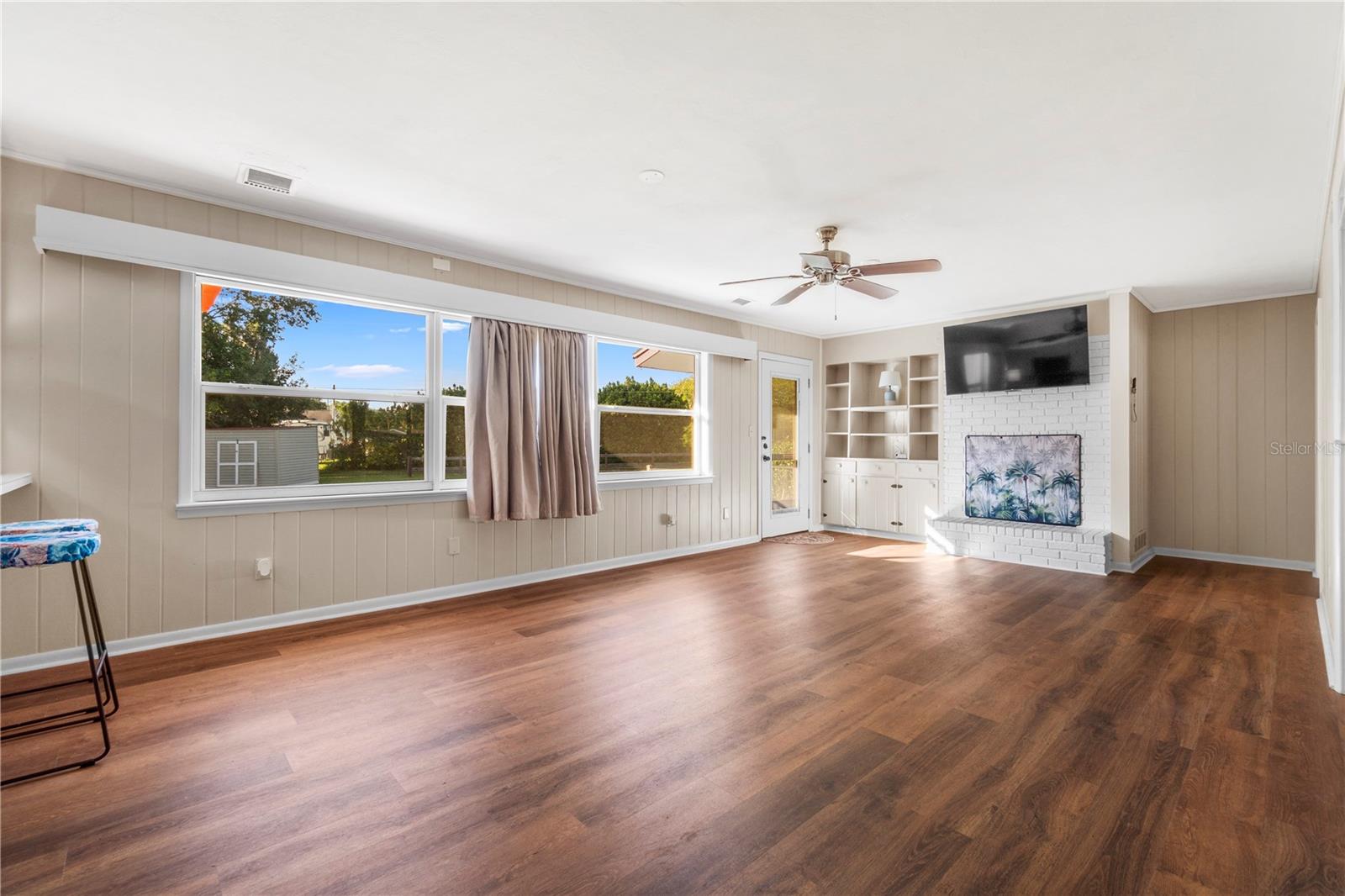 Image 17 of 41 For 3321 2nd Street